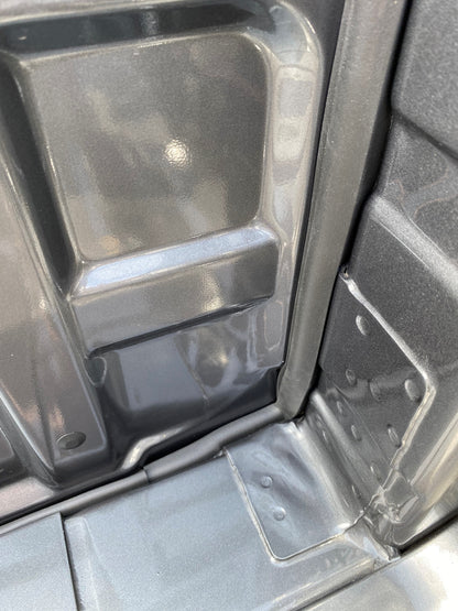 ESI Ultimate Tailgate Seal with Taper Seal Compatible with Nissan Titan